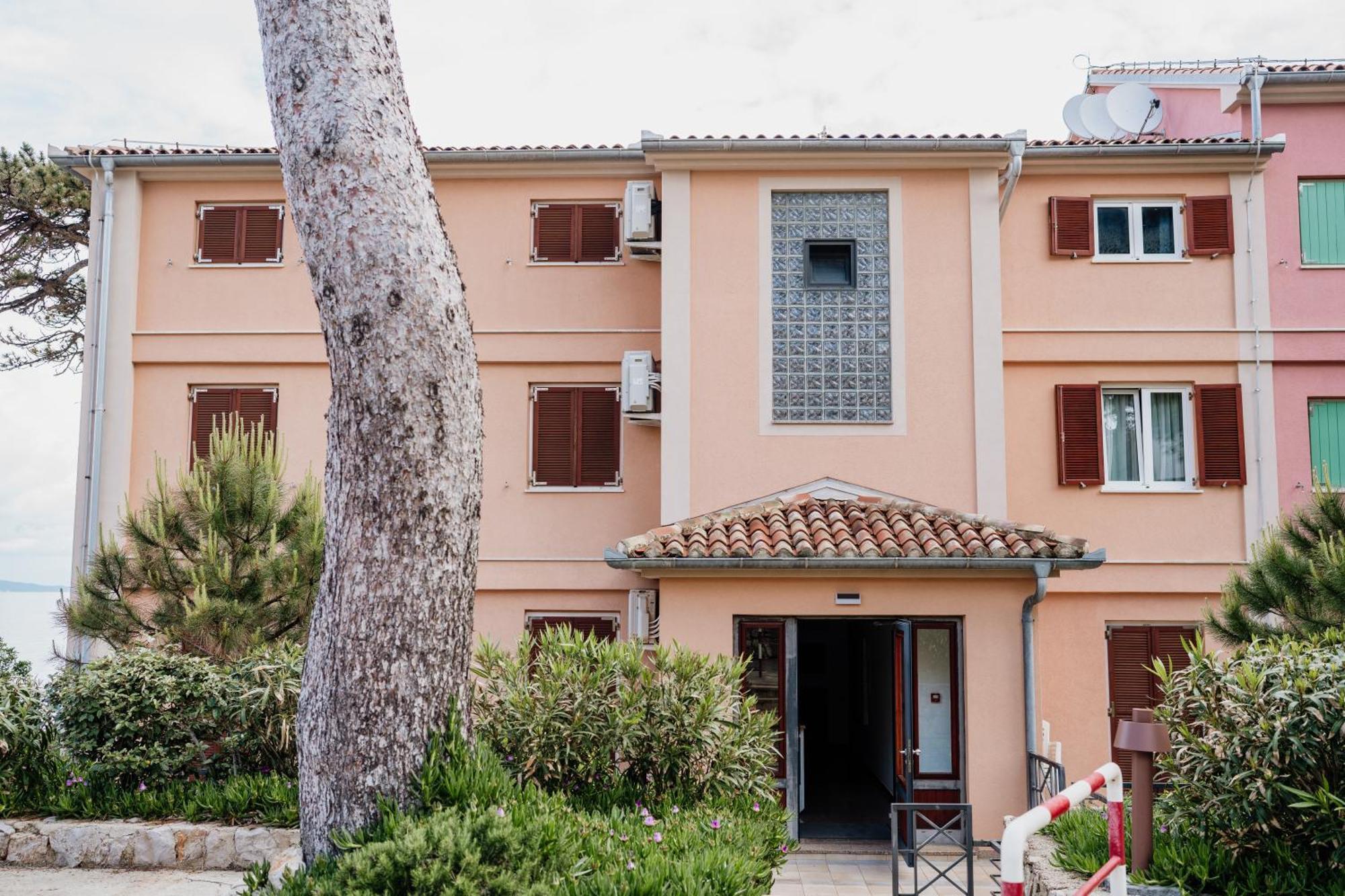 דירות וולי לוסיניי Apartmaji Punta מראה חיצוני תמונה